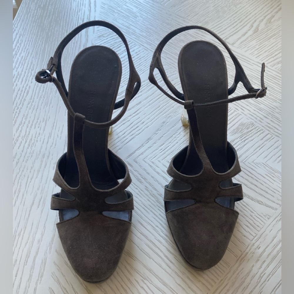NINA RICCI GREY SUEDE HEELS